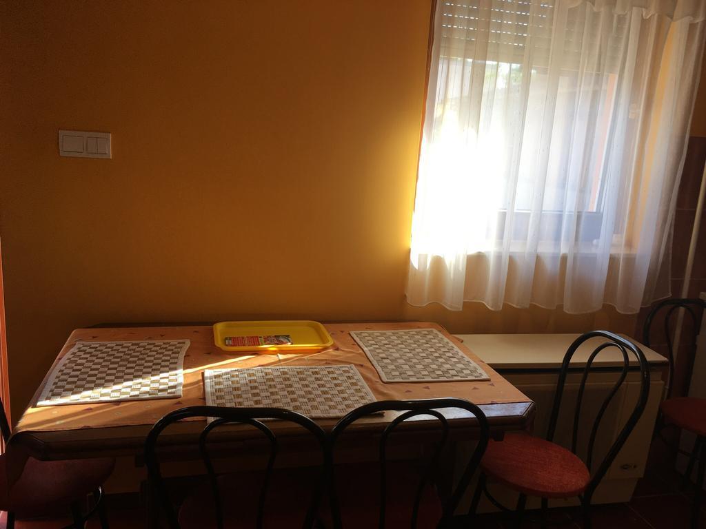 Mano Apartment